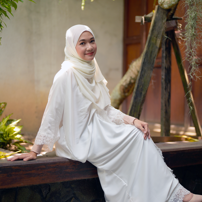 Kaften Lacey - White